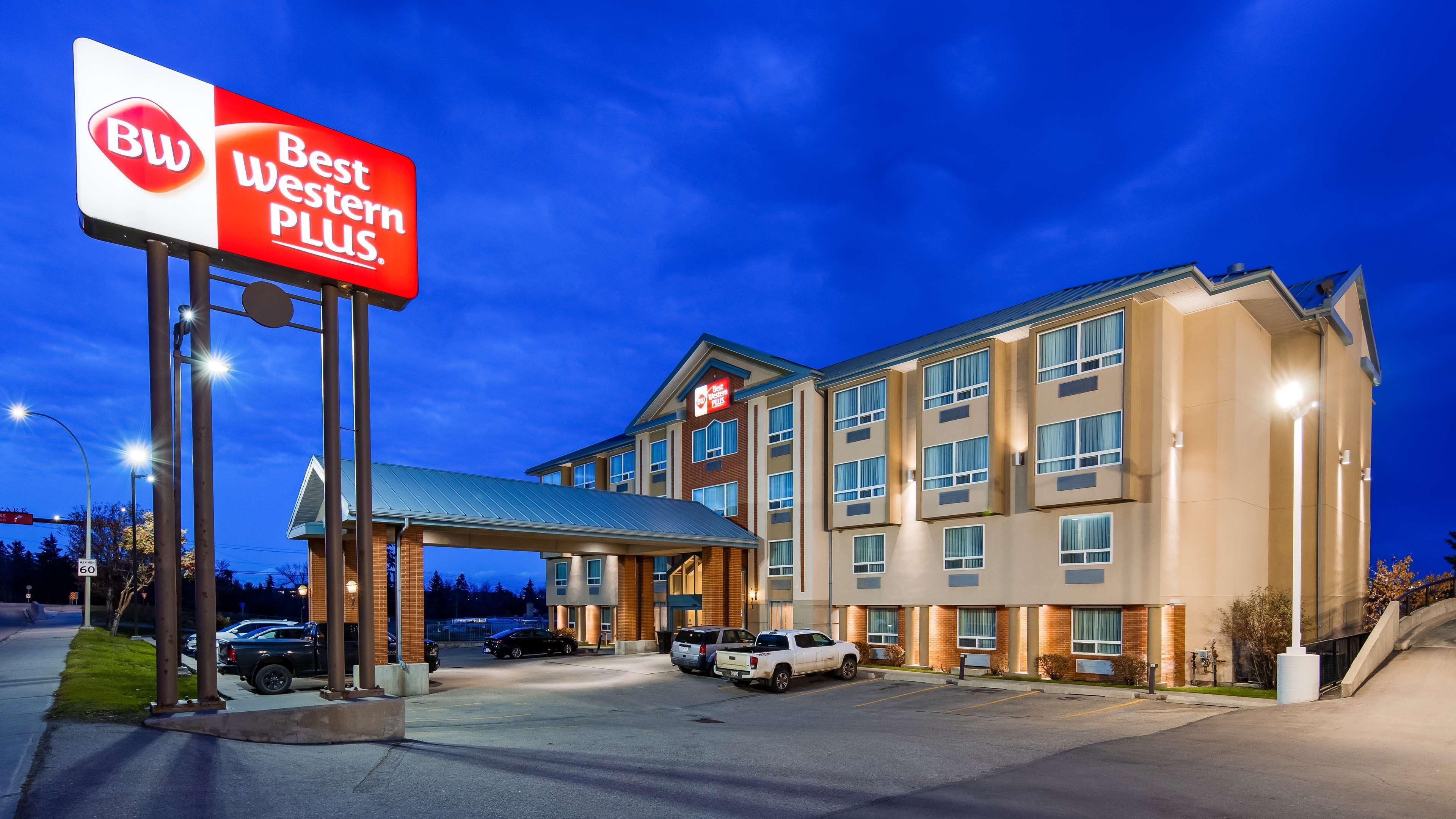 Best Western Plus Calgary Centre Inn Exterior photo